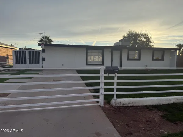 $400,000 | 4107 North 49th Drive, Phoenix, AZ 85031