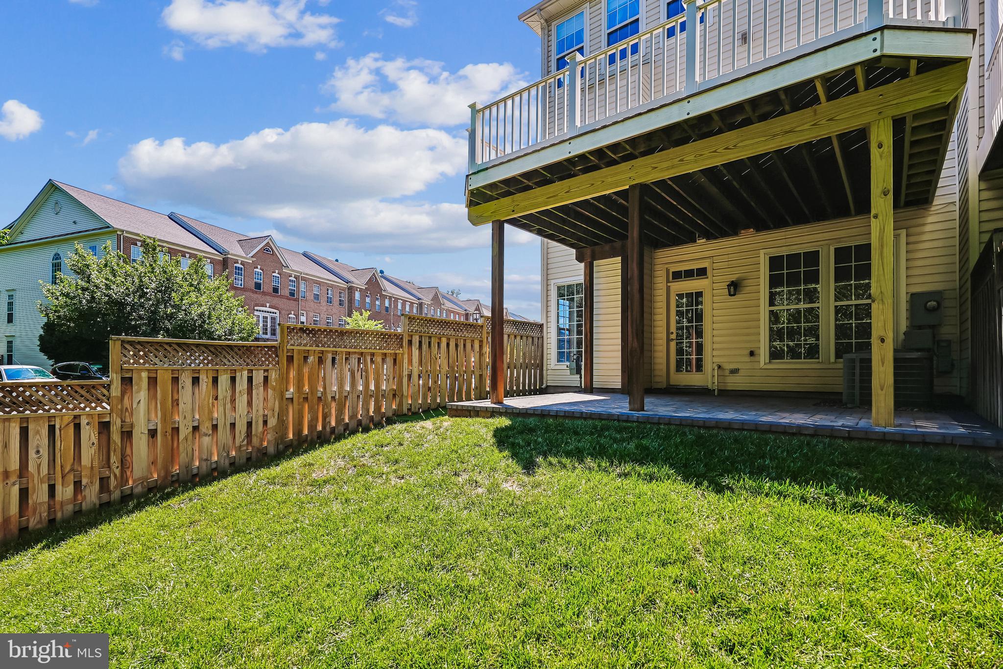 41935 Cinnabar Square Aldie, VA 20105 - Photo 35 of 39 Rear view of deck