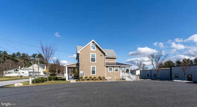 $2,800 | 12045 Glen Arm Road, Glen Arm, MD 21057