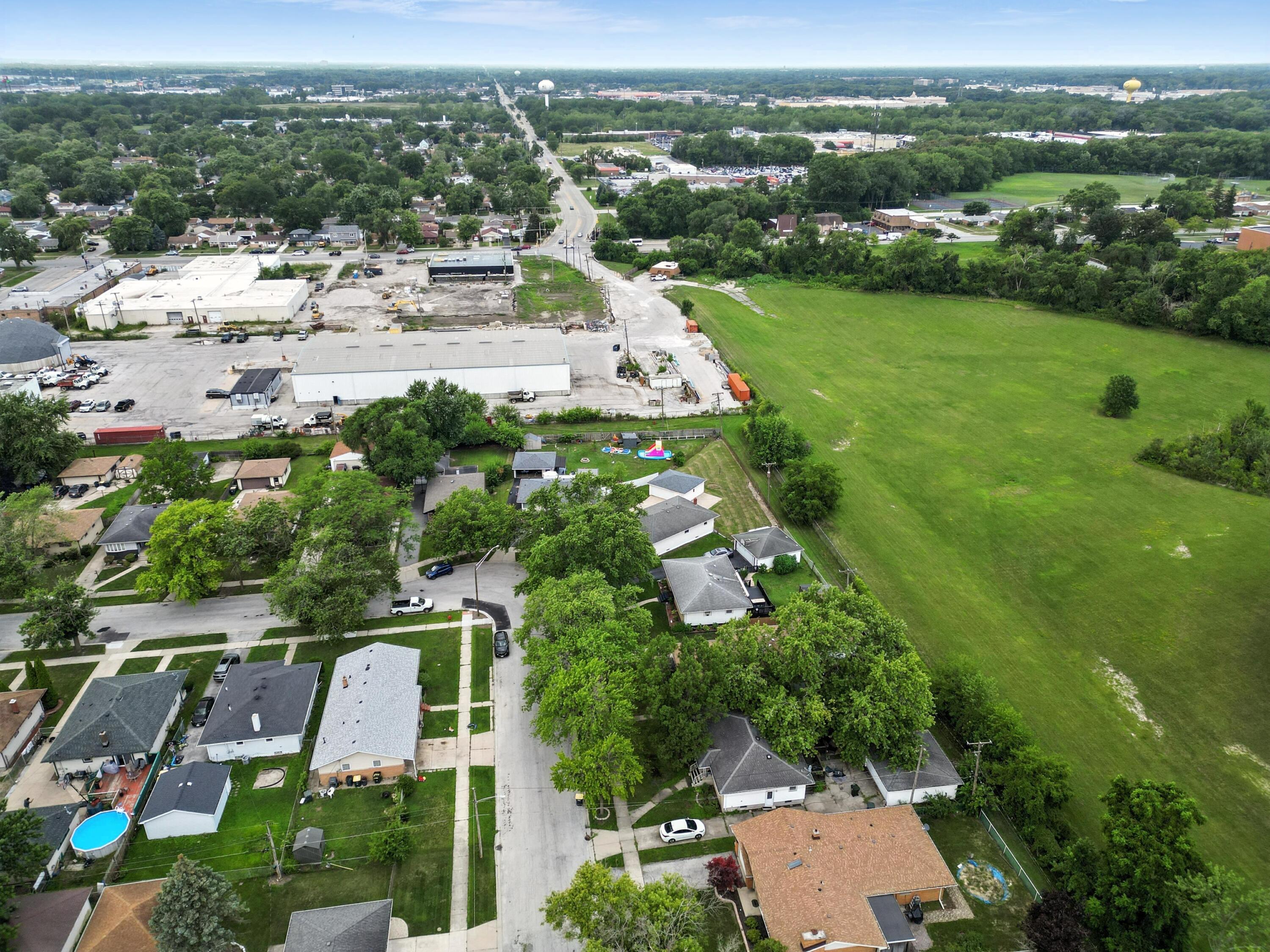 3312 East 170th Street Lansing, IL 60438 - Photo 37 of 38 an aerial view of multiple house