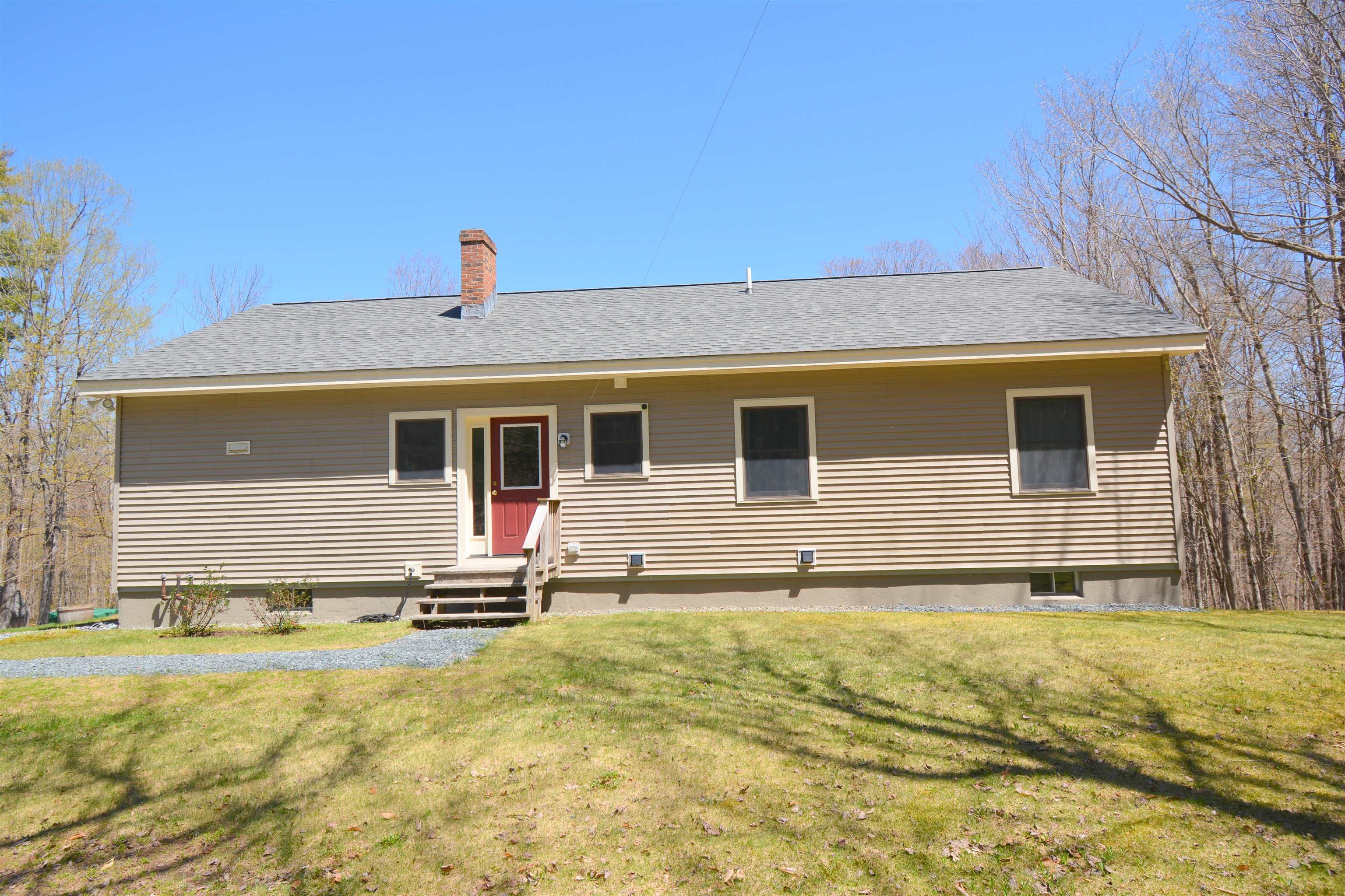 1107 Miller Pond Road Grantham, NH 03753 - Photo 13 of 34