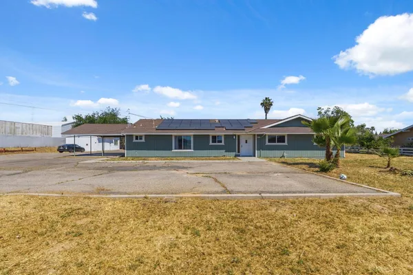 $750,000 | 5792 West Olive Avenue, Fresno, CA 93723