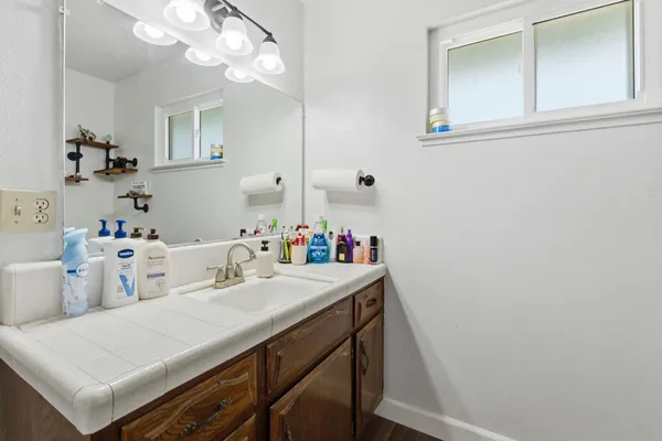 $750,000 | 5792 West Olive Avenue, Fresno, CA 93723