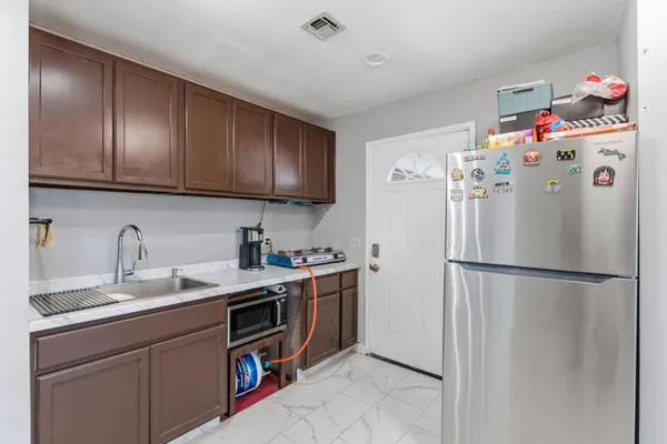 $750,000 | 5792 West Olive Avenue, Fresno, CA 93723