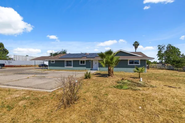 $750,000 | 5792 West Olive Avenue, Fresno, CA 93723