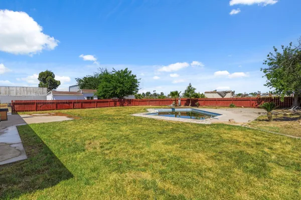 $750,000 | 5792 West Olive Avenue, Fresno, CA 93723