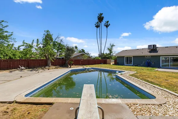 $750,000 | 5792 West Olive Avenue, Fresno, CA 93723