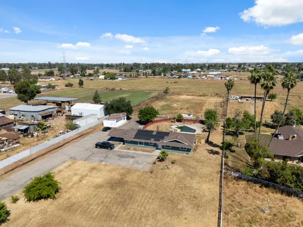 $750,000 | 5792 West Olive Avenue, Fresno, CA 93723