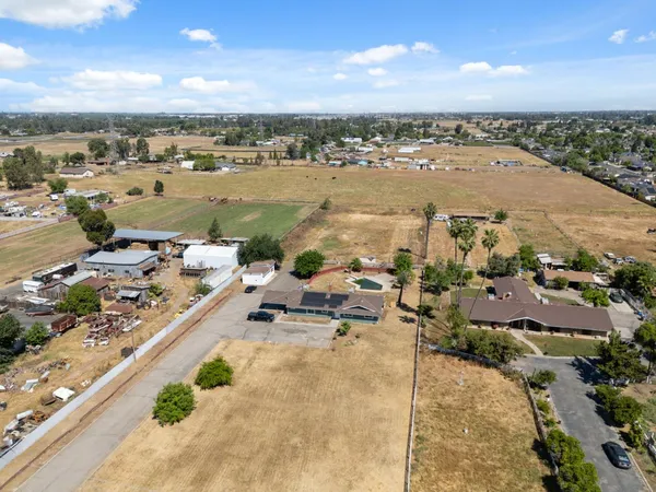 $750,000 | 5792 West Olive Avenue, Fresno, CA 93723