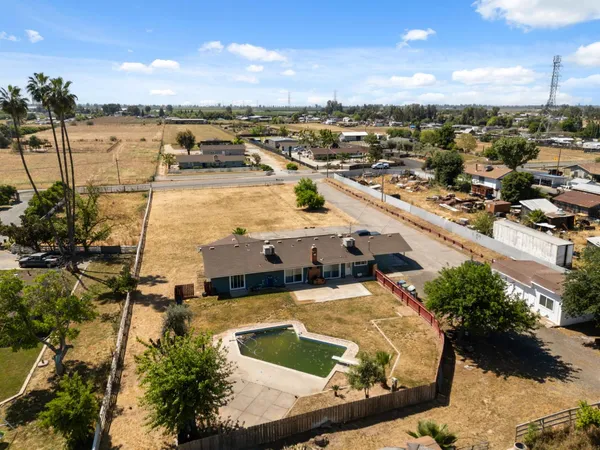 $750,000 | 5792 West Olive Avenue, Fresno, CA 93723