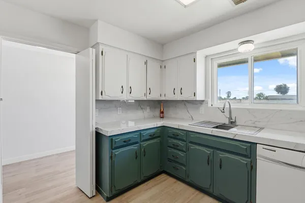 $750,000 | 5792 West Olive Avenue, Fresno, CA 93723