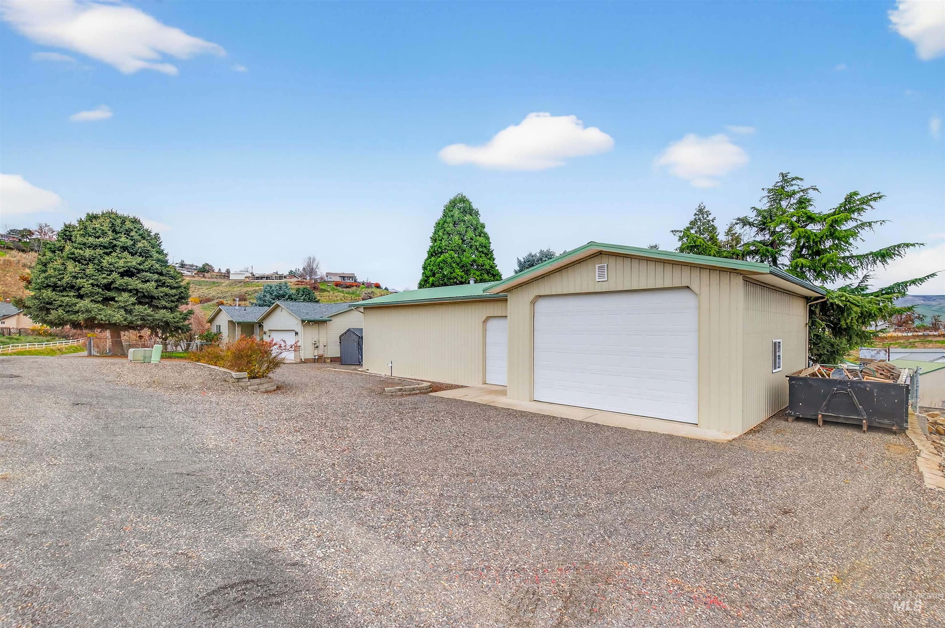 1373 Toby Lane Clarkston, WA 99403 - Photo 1 of 47