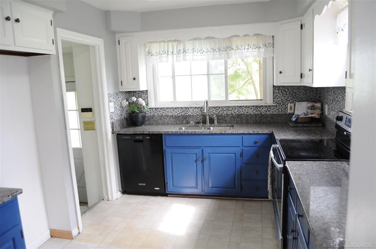 7970 North Road Fort Gratiot, MI 48059 - Photo 33 of 52 Dishwasher