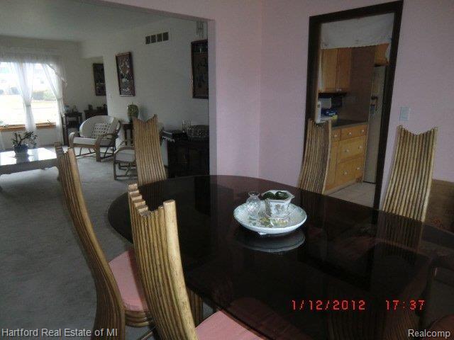 36059 Congress Road Farmington, MI 48335 - Photo 10 of 21 Dining Room