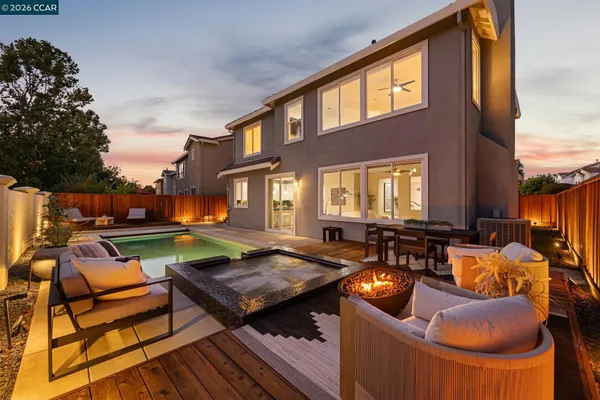 $1,049,000 | 1015 Lantern Bay, Hercules, CA 94547