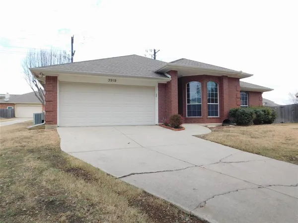 $2,095 | 3919 Canton Court, Denton, TX 76208