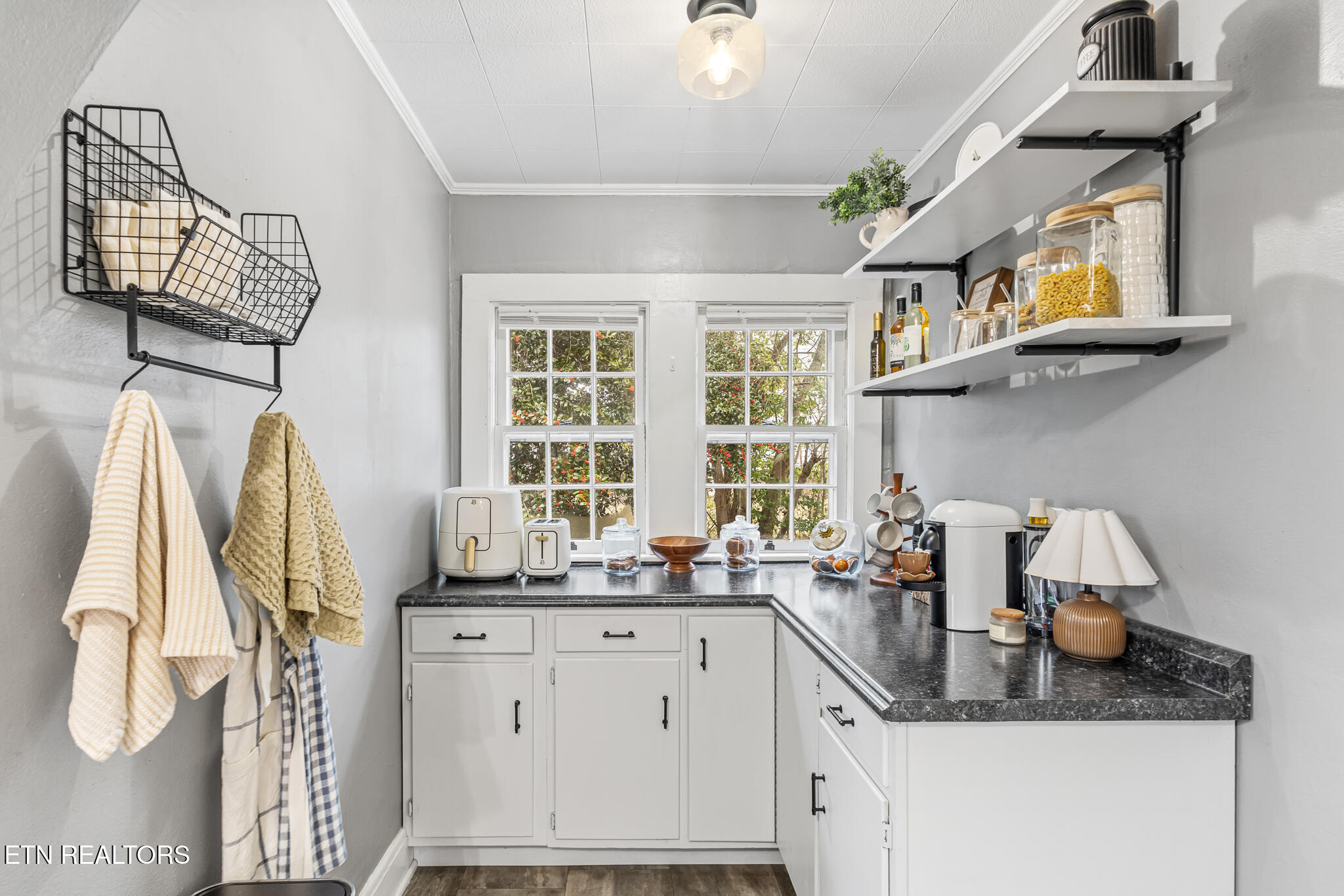 908 East Madison Avenue Athens, TN 37303 - Photo 16 of 40 908 East Madison-8