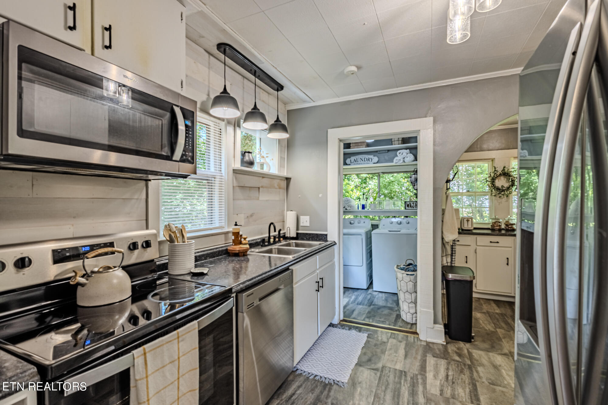 908 East Madison Avenue Athens, TN 37303 - Photo 17 of 40 908 East Madison ave-2