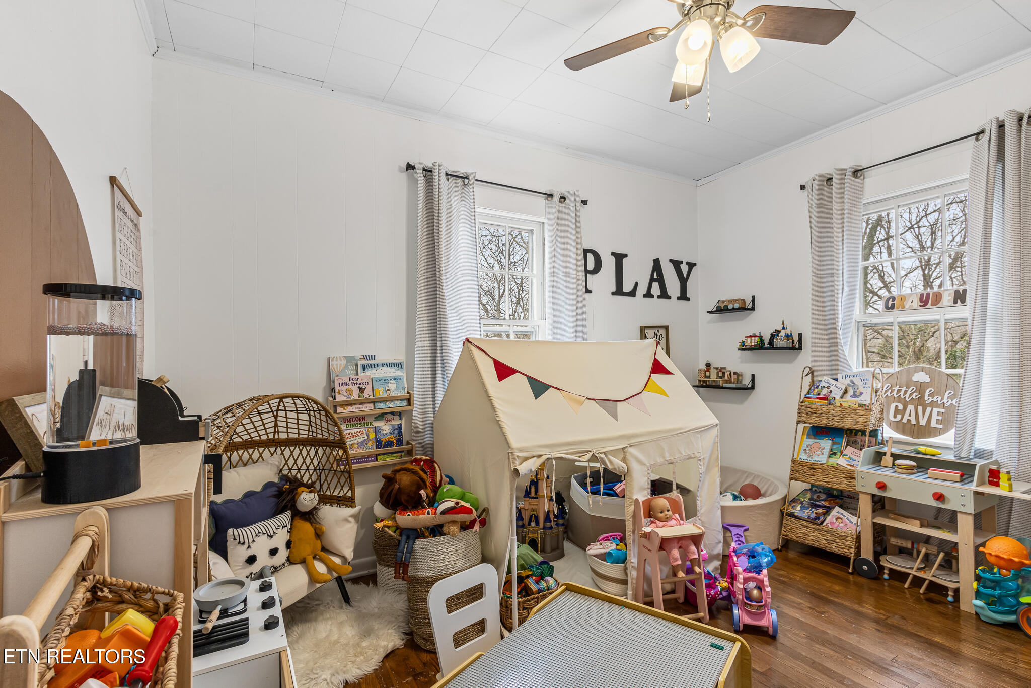 908 East Madison Avenue Athens, TN 37303 - Photo 20 of 40 908 East Madison-11