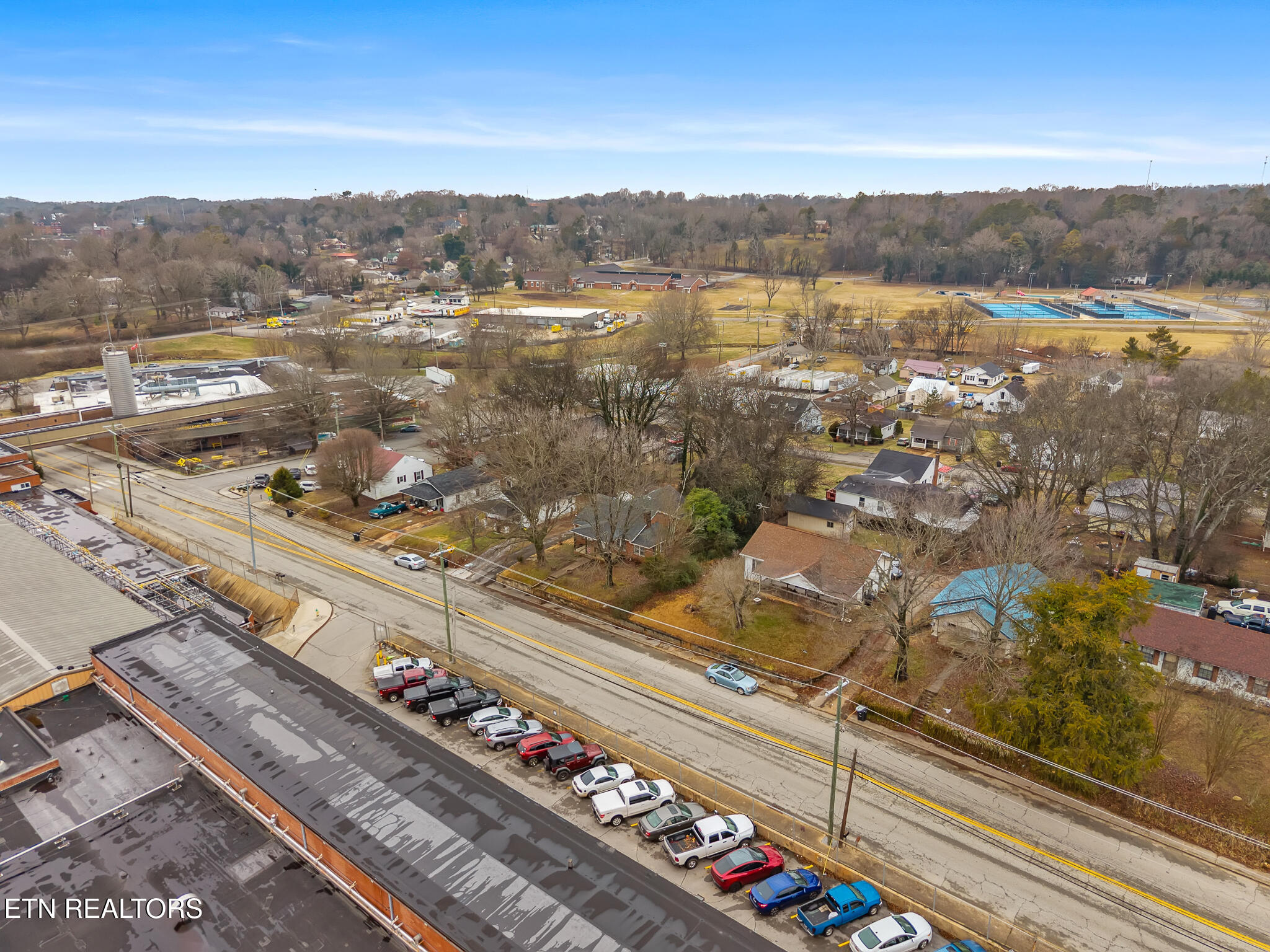 908 East Madison Avenue Athens, TN 37303 - Photo 31 of 40 908 East Madison-30
