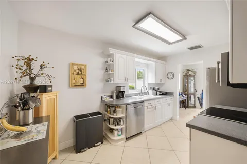 $699,000 | 11750 Southwest 31st Street, Miami, FL 33175