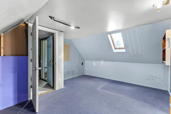 $289,000 | 128 Roberts Hill Road, Claremont, NH 03743