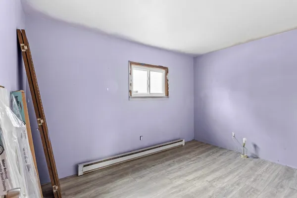 $300,000 | 128 Roberts Hill Road, Claremont, NH 03743