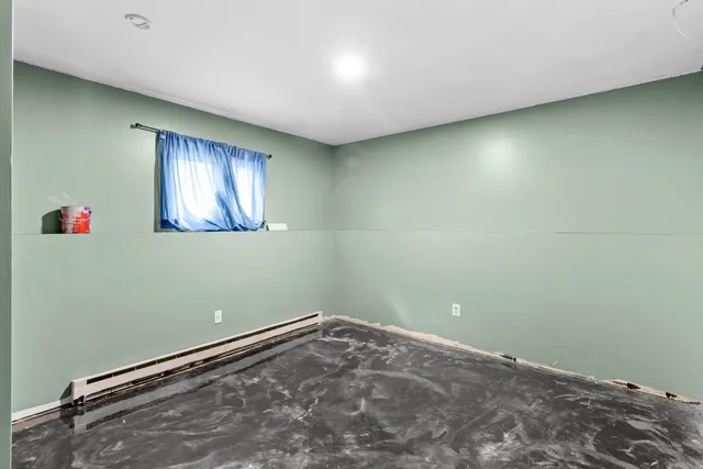 $319,900 | 128 Roberts Hill Road, Claremont, NH 03743