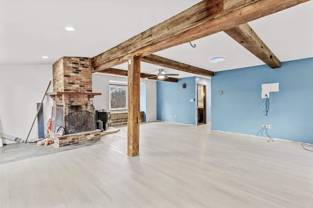 $319,900 | 128 Roberts Hill Road, Claremont, NH 03743