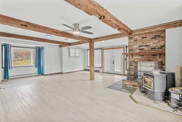 $319,900 | 128 Roberts Hill Road, Claremont, NH 03743