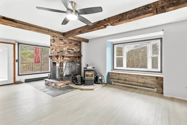 $300,000 | 128 Roberts Hill Road, Claremont, NH 03743