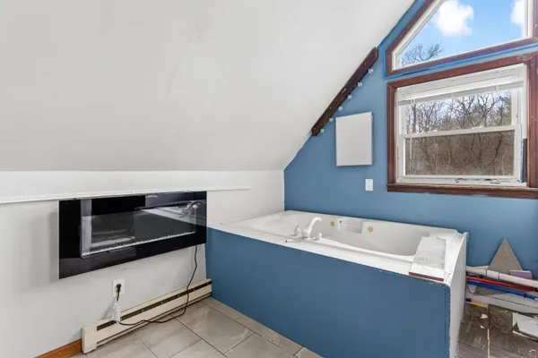 $300,000 | 128 Roberts Hill Road, Claremont, NH 03743