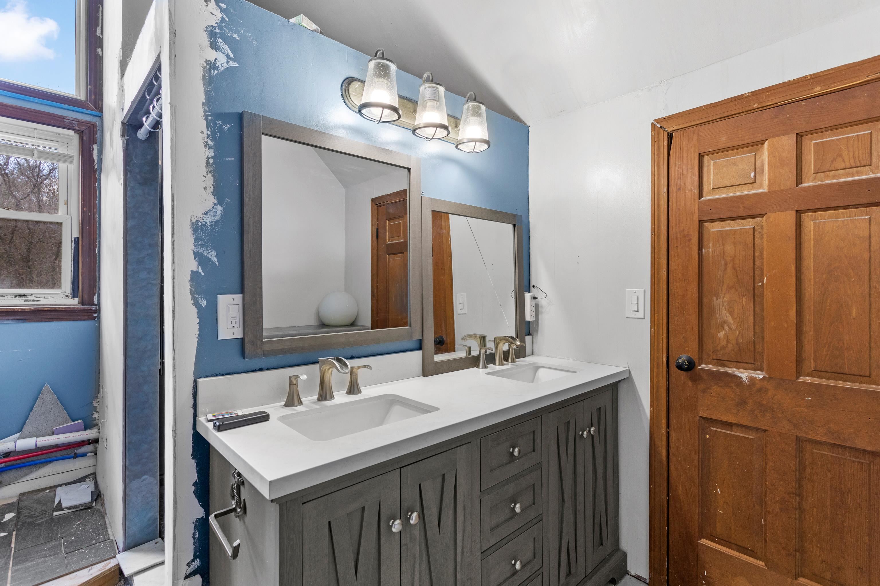 128 Roberts Hill Road Claremont, NH 03743 - Photo 35 of 52