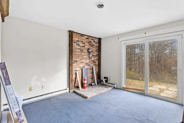 $300,000 | 128 Roberts Hill Road, Claremont, NH 03743