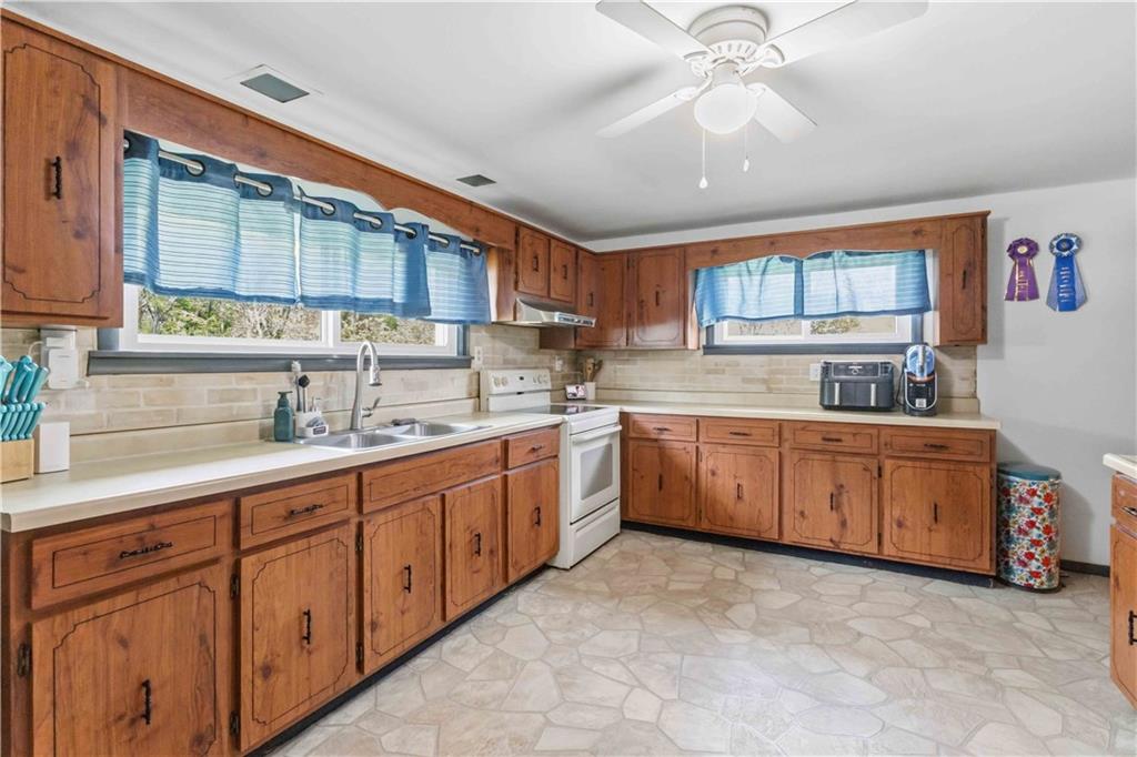 148 Trayor Road Ruffs Dale, PA 15679 - Photo 8 of 30 Gallery Image 8