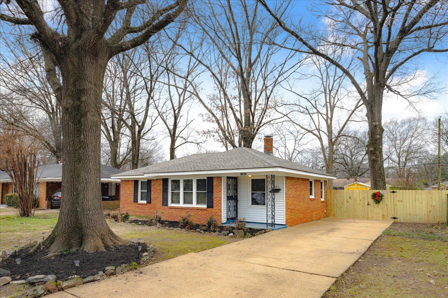 1583 Marcia Road Memphis, TN 38117 - Photo 3 of 26