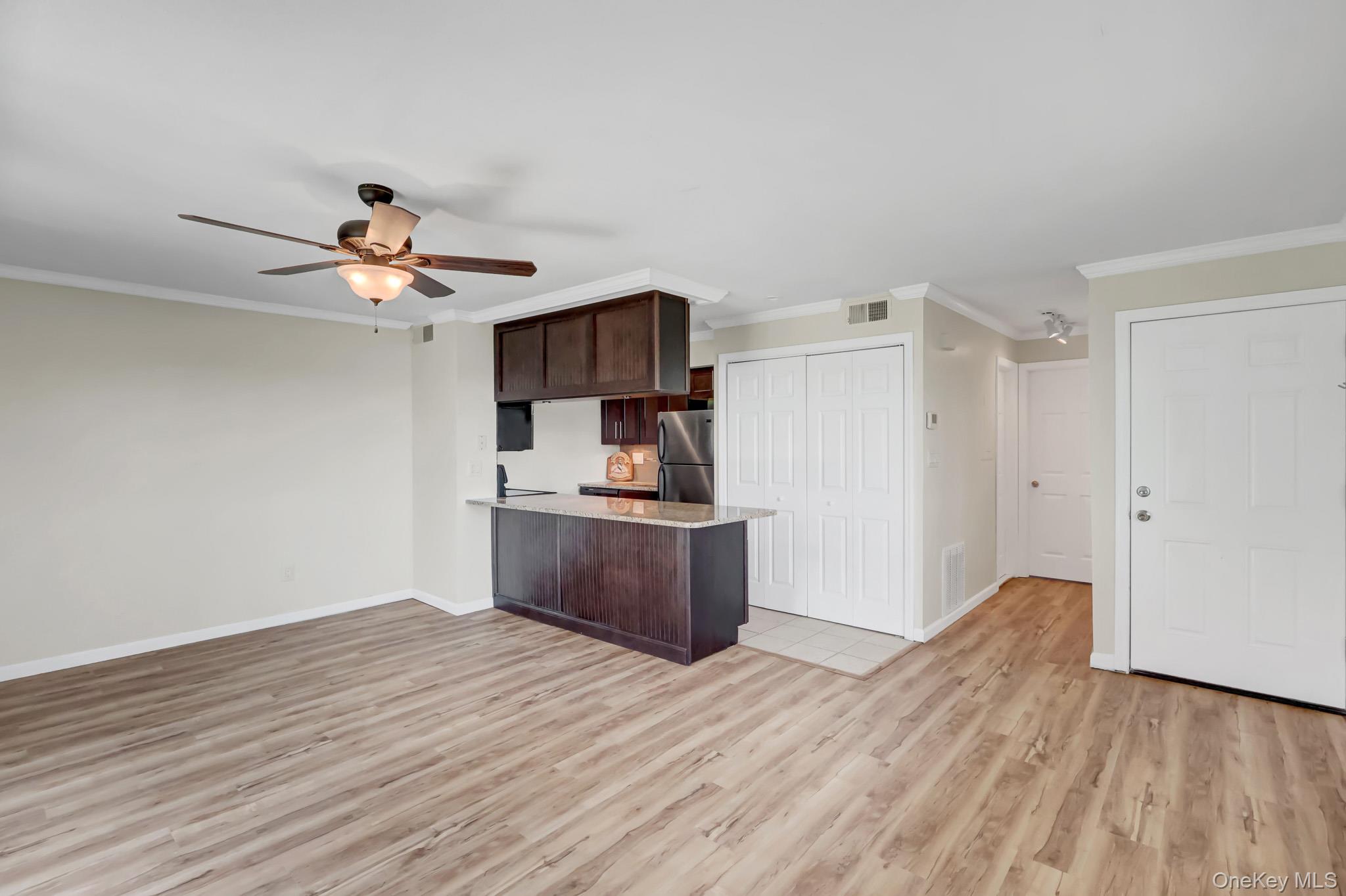 1 Anchorage Way, Unit 601 Freeport, NY 11520 - Photo 23 of 38
