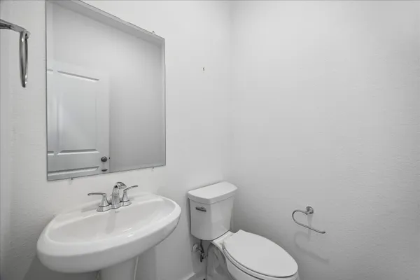 $2,350 | 15823 Bird Of, Conroe, TX 77302