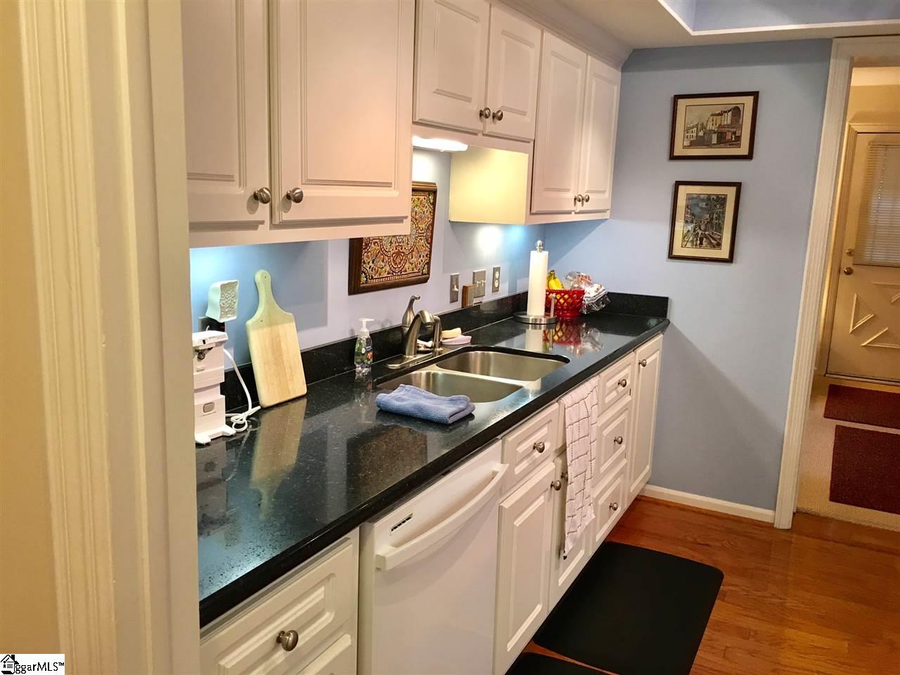 803 Edwards Road, Unit 20 Greenville, SC 29615 - Photo 12 of 30 Gallery Image 12