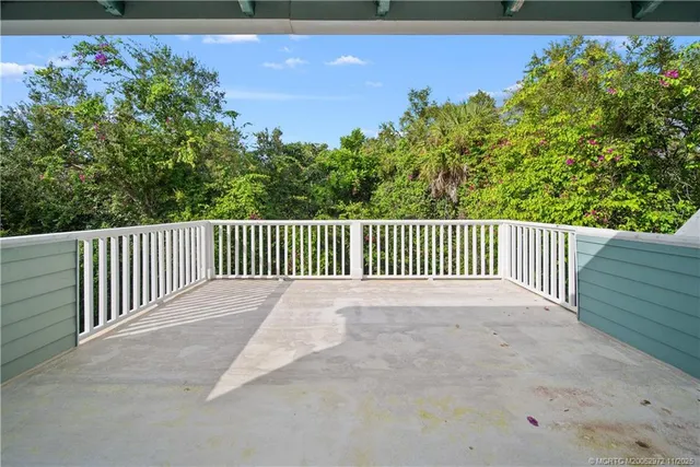 $1,600,000 | 12 Oak Hill Way, Stuart, FL 34996