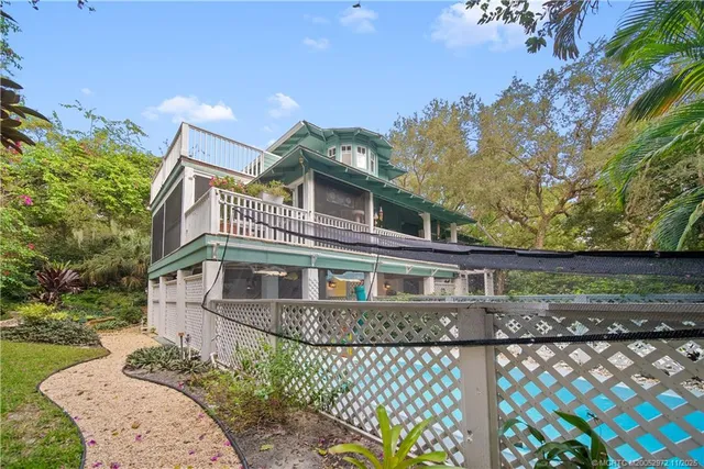 $1,600,000 | 12 Oak Hill Way, Stuart, FL 34996