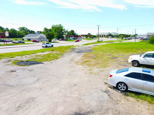 $174,000 | 1008 South Virginia Street, Terrell, TX 75160