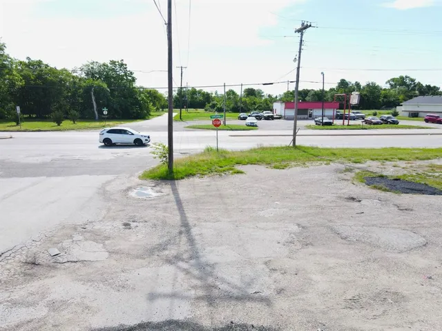 $174,000 | 1008 South Virginia Street, Terrell, TX 75160