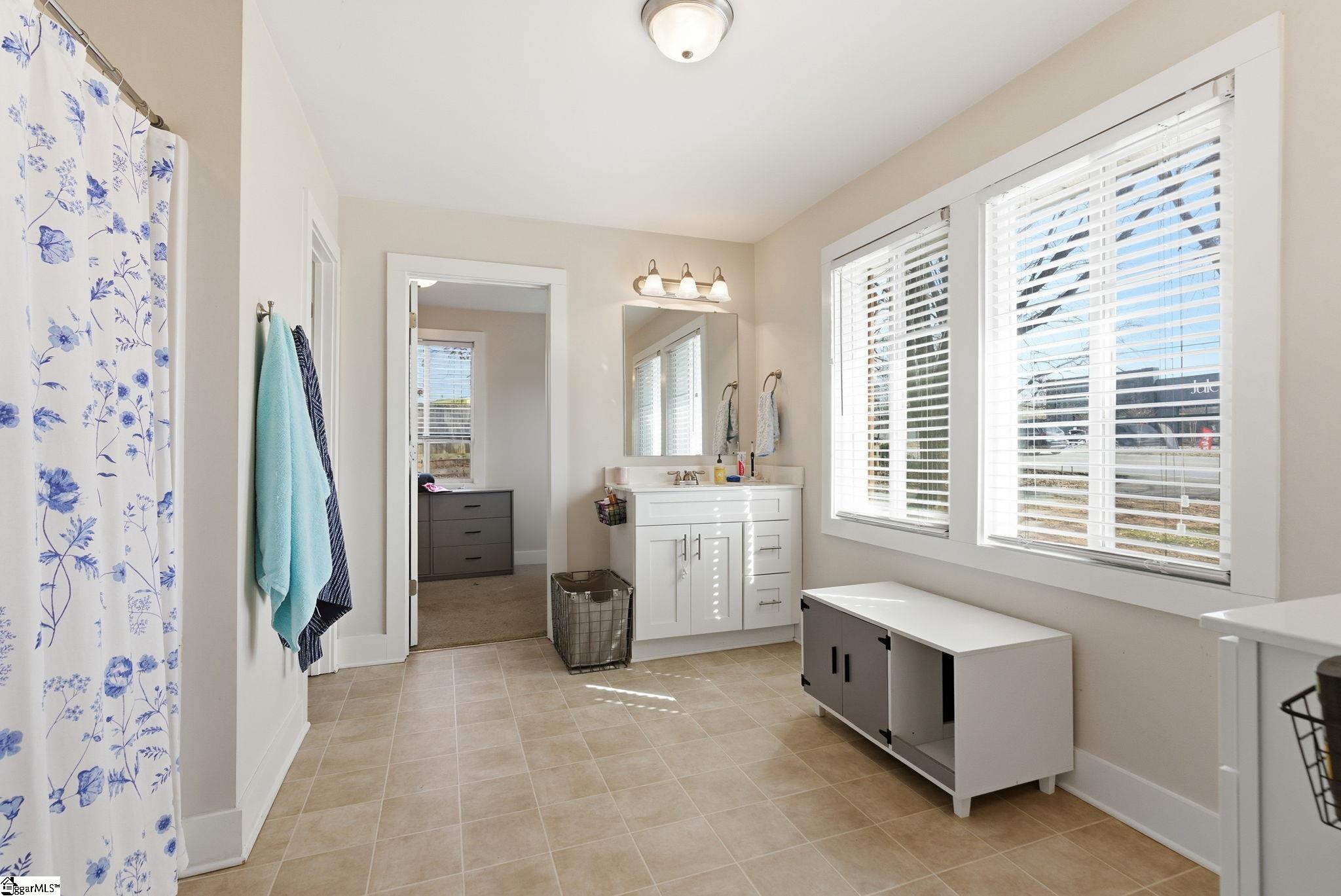 709 Old Rutherford Road Taylors, SC 29687 - Photo 16 of 39 Gallery Image 16