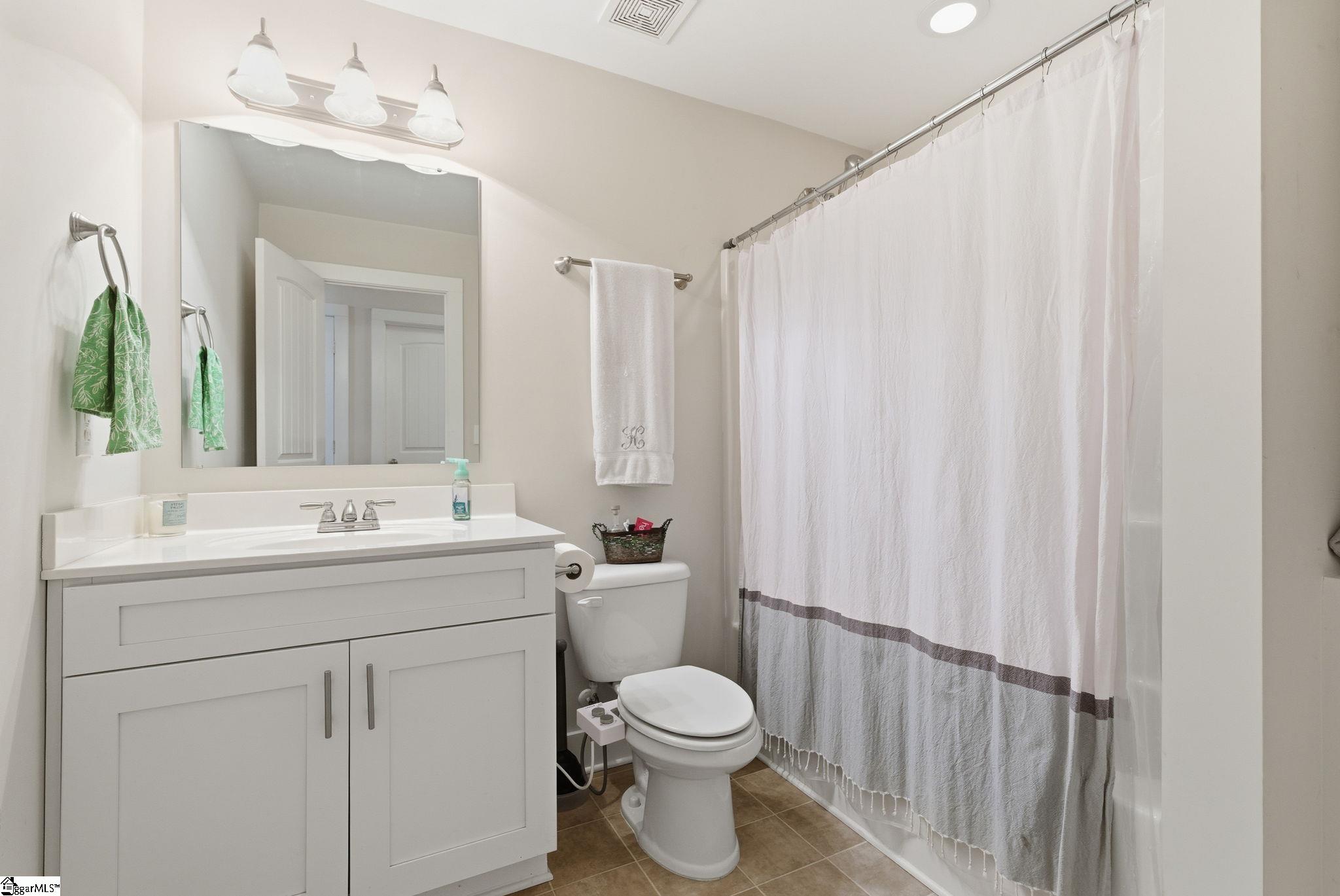709 Old Rutherford Road Taylors, SC 29687 - Photo 21 of 39 Gallery Image 21