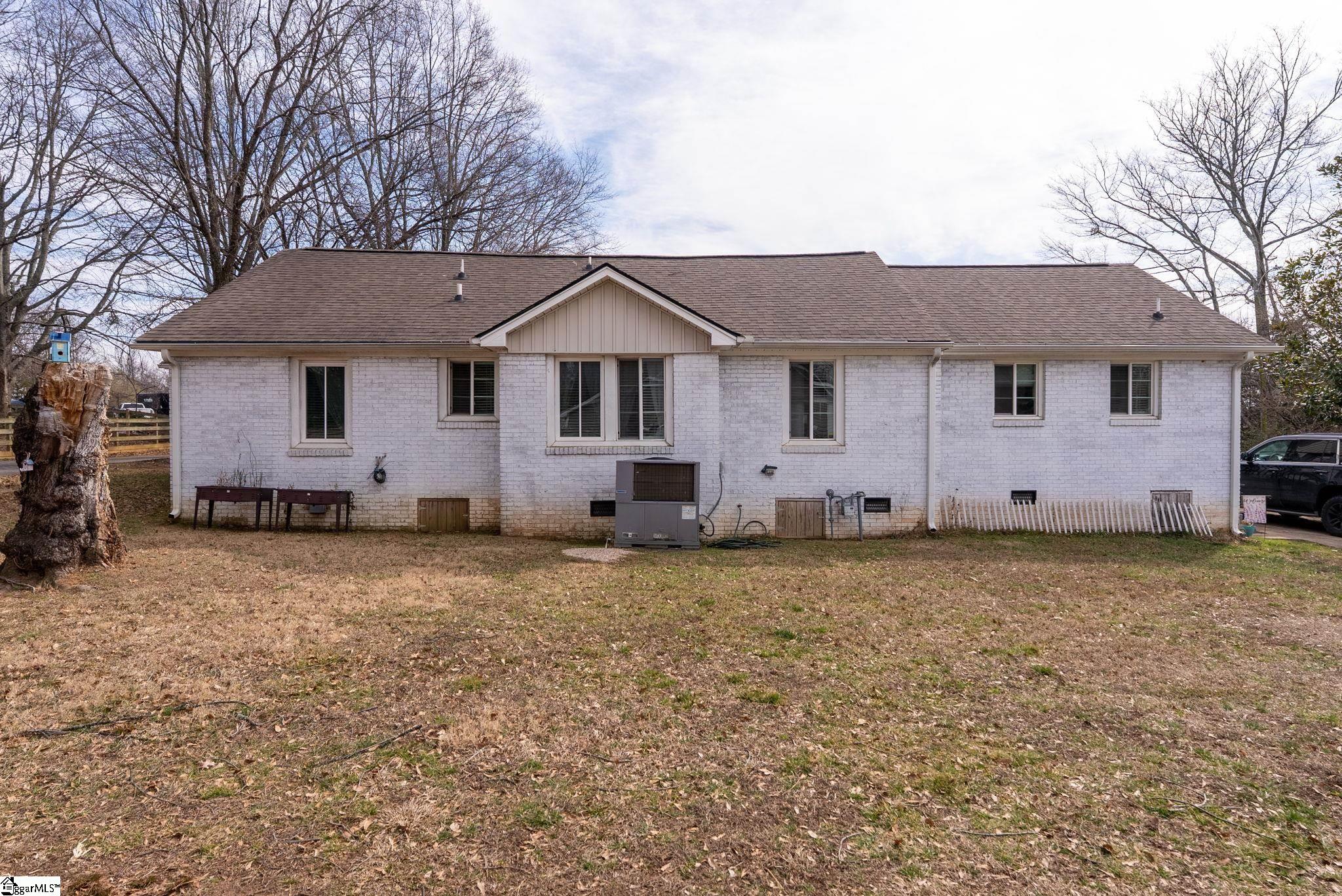709 Old Rutherford Road Taylors, SC 29687 - Photo 27 of 39 Gallery Image 27