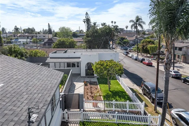 $1,249,999 | 201 South Melrose Street, Placentia, CA 92870