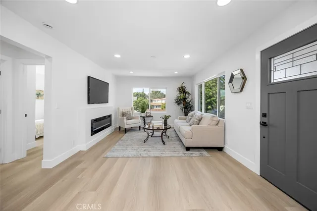 $1,249,999 | 201 South Melrose Street, Placentia, CA 92870