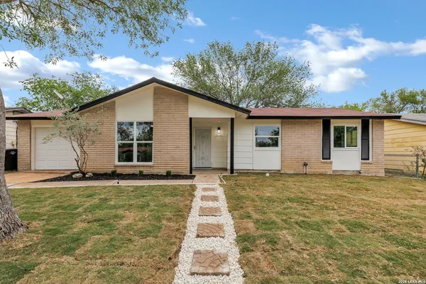 $2,000 | 137 Stapleton Street, San Antonio, TX 78227