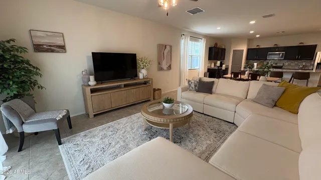 $5,500 | 30998 West Earll Drive, Buckeye, AZ 85396